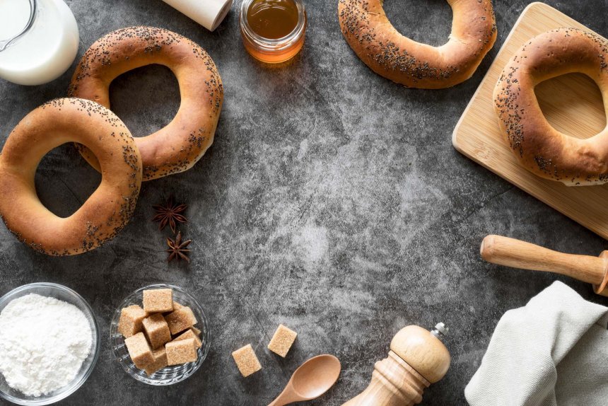 top-view-bagels-with-brown-sugar-cubes_1.jpg